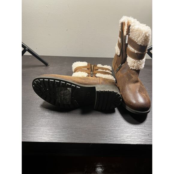 Ugg Womens Blayre III Dove Winter Boots Cold Weather Size 7.5 S/N 1095153 - Picture 7 of 8